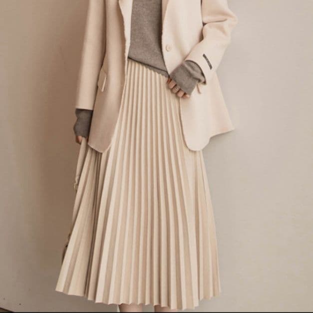 イエベ春/イエベ秋服　プリーツスカート
