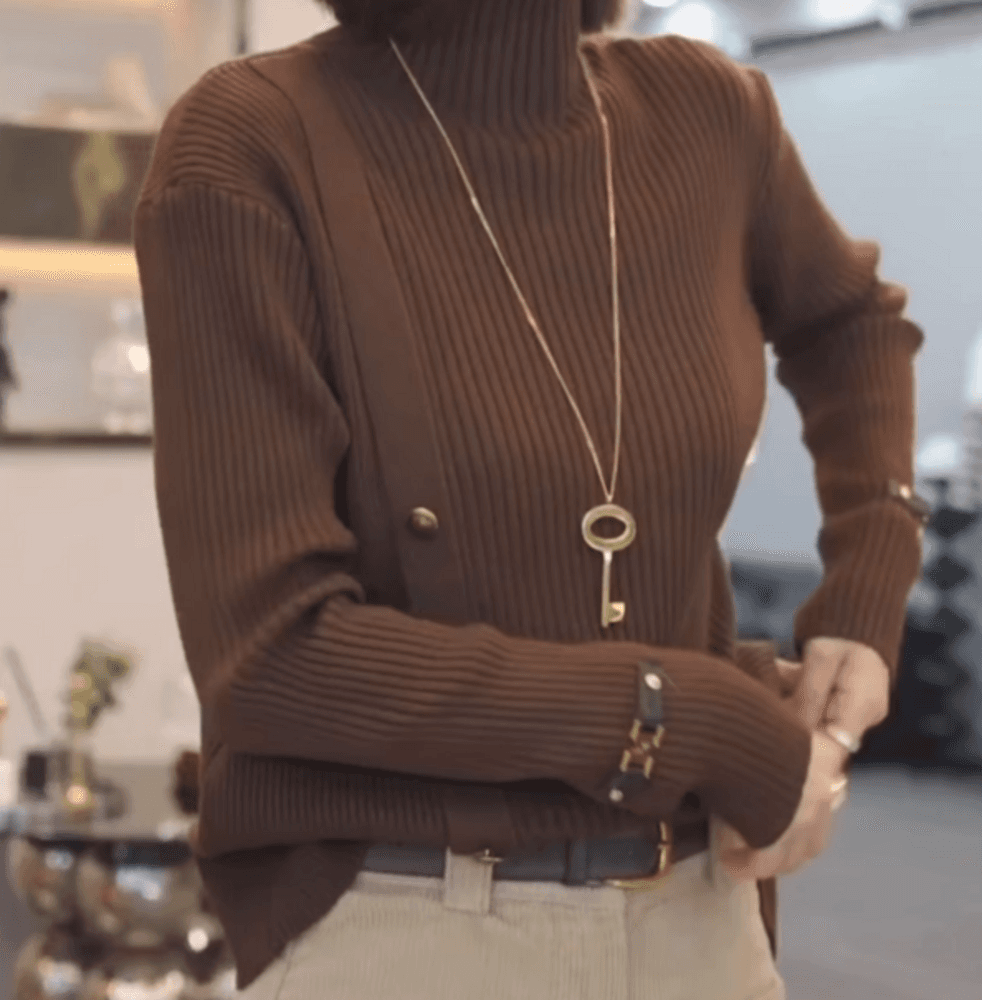 イエベ春/イエベ秋服 ハイネックアシンメトリーニット