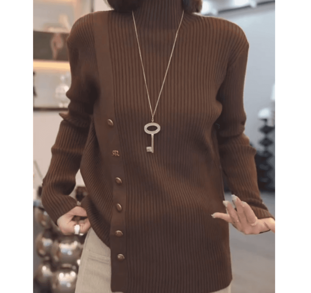 イエベ春/イエベ秋服 ハイネックアシンメトリーニット
