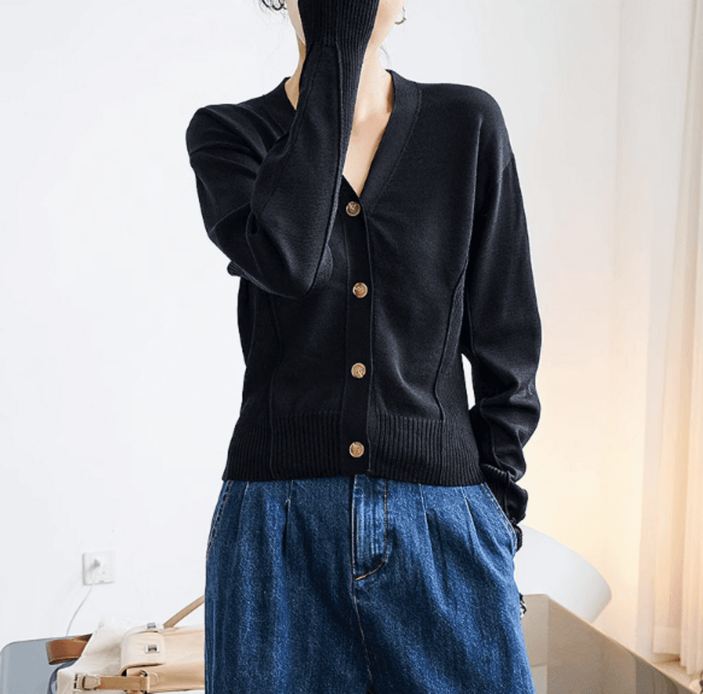 イエベ春/イエベ秋服 Vネックカーディガン