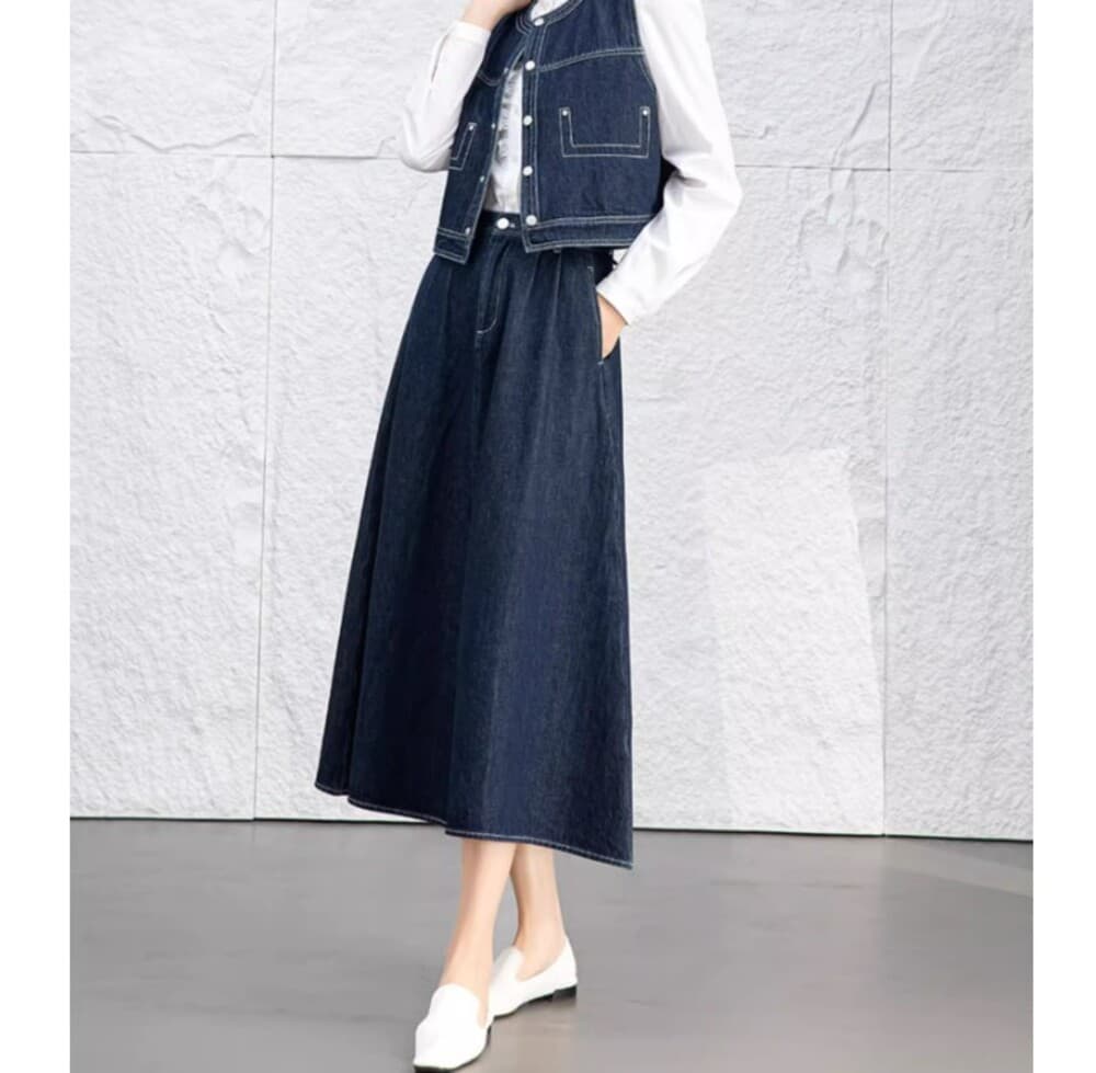 ブルベ冬の人のおしゃれな春夏服の着こなし方【26年6月最新】
