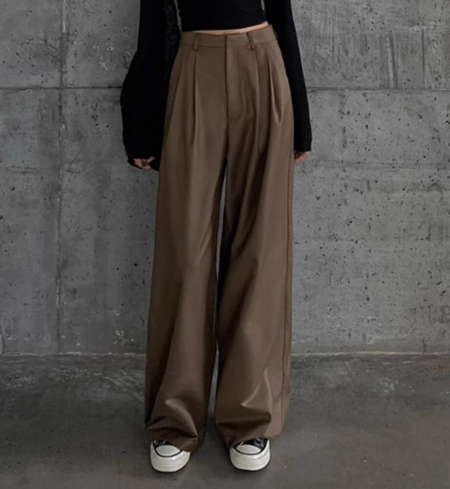 イエベ春/イエベ秋服 タックワイドフレアパンツ