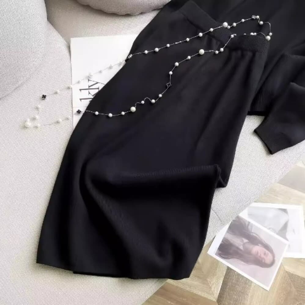 イエベ春/イエベ秋服 ハイネックセーター スカート セットアップ