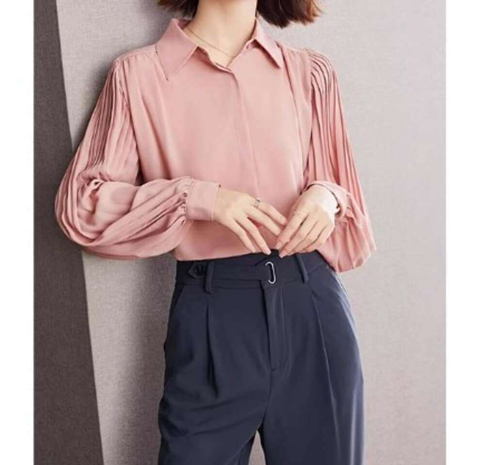 イエベ春/イエベ秋服 シフォンプリーツブラウス