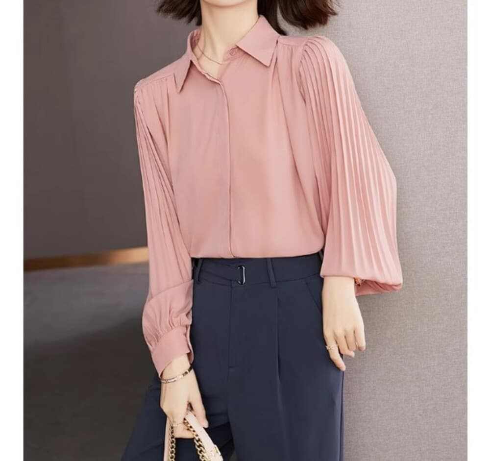 イエベ春/イエベ秋服 シフォンプリーツブラウス