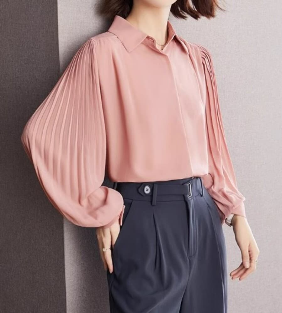 イエベ春/イエベ秋服 シフォンプリーツブラウス