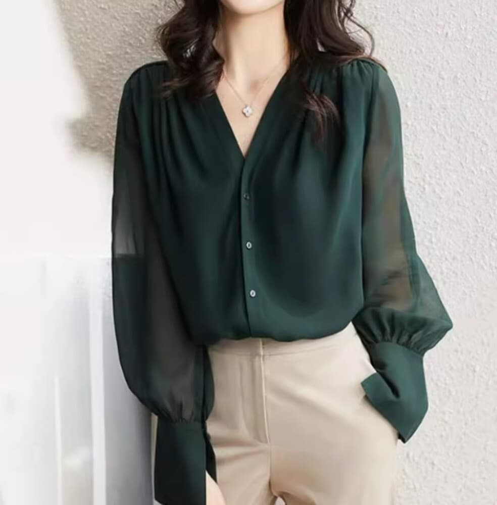 イエベ秋服 ふんわりスリーブブラウス