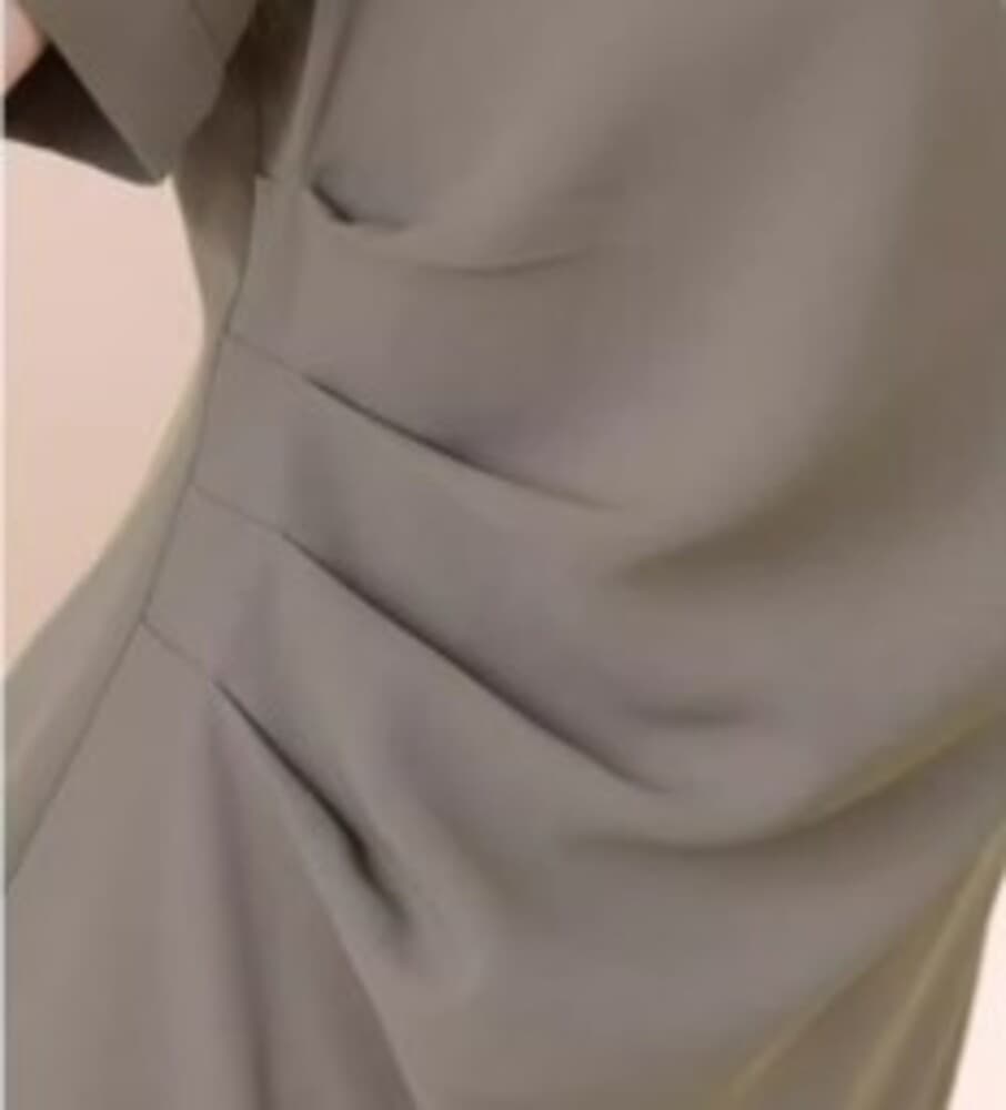 イエベ春/イエベ秋服 アシメショルダー ワンピース