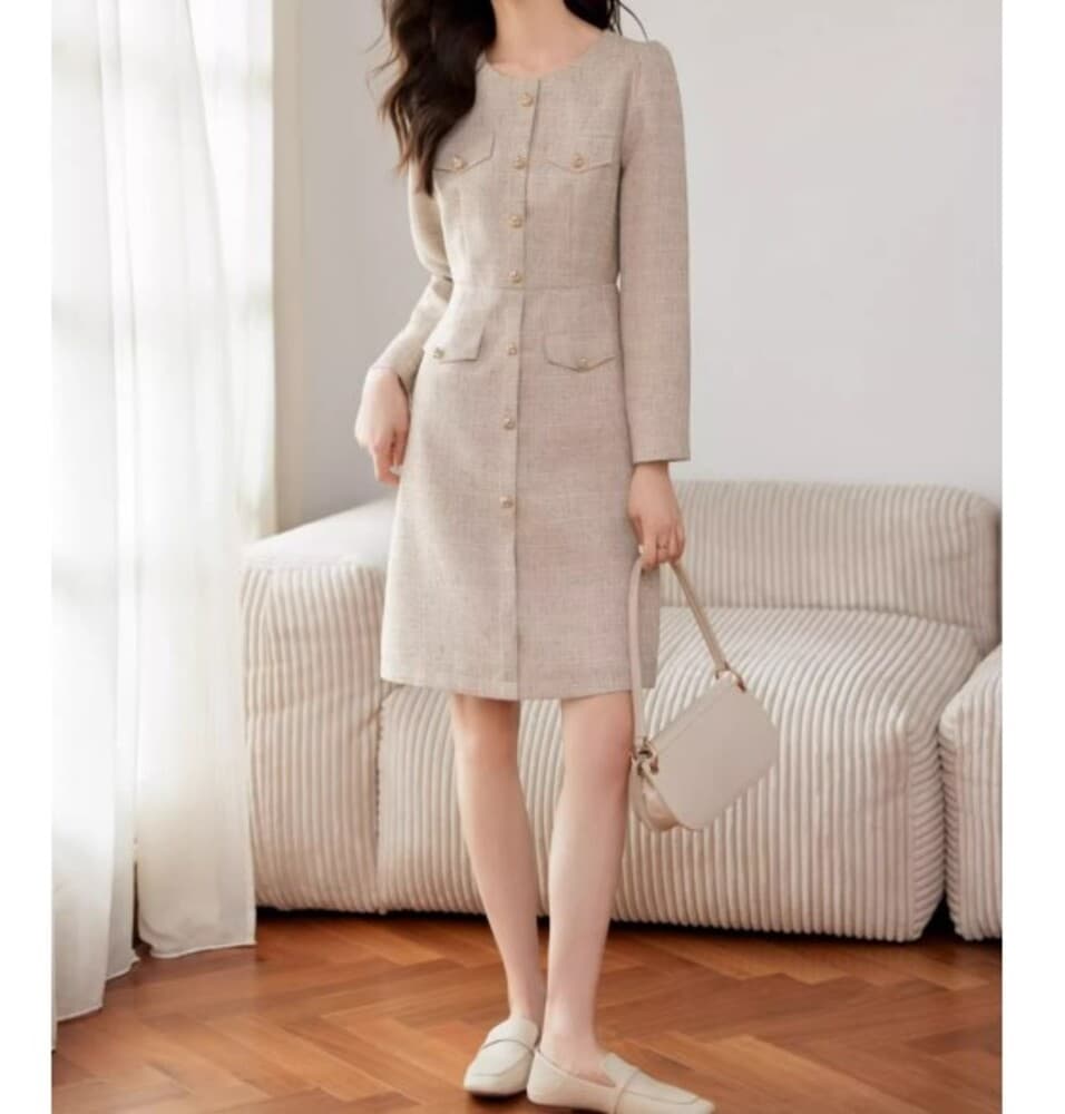 イエベ春/イエベ秋服 金ボタン スタイルアップワンピース