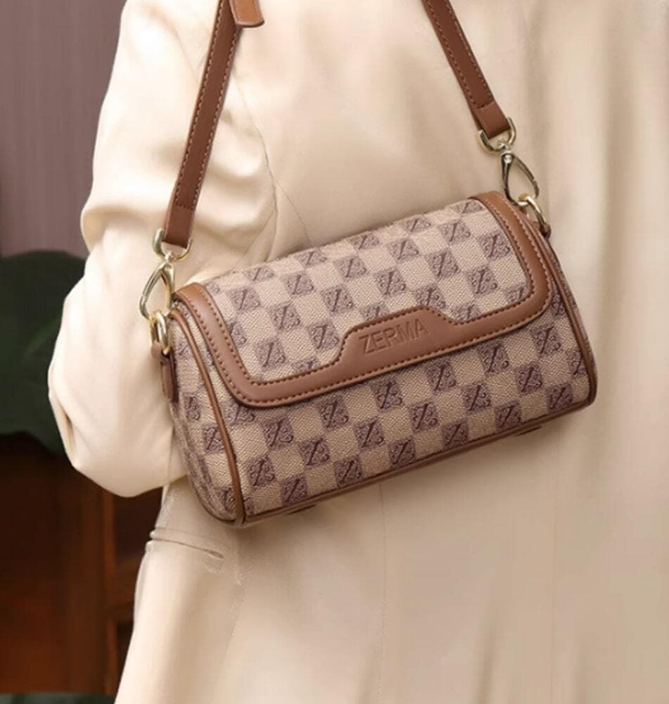 イエベ春/イエベ秋服 スクエアショルダーミニバッグ