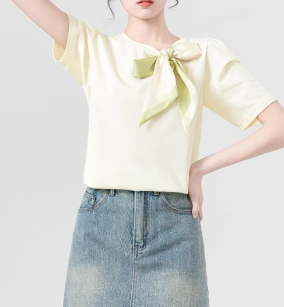 イエベ春服 リボン付き クロップドTシャツ