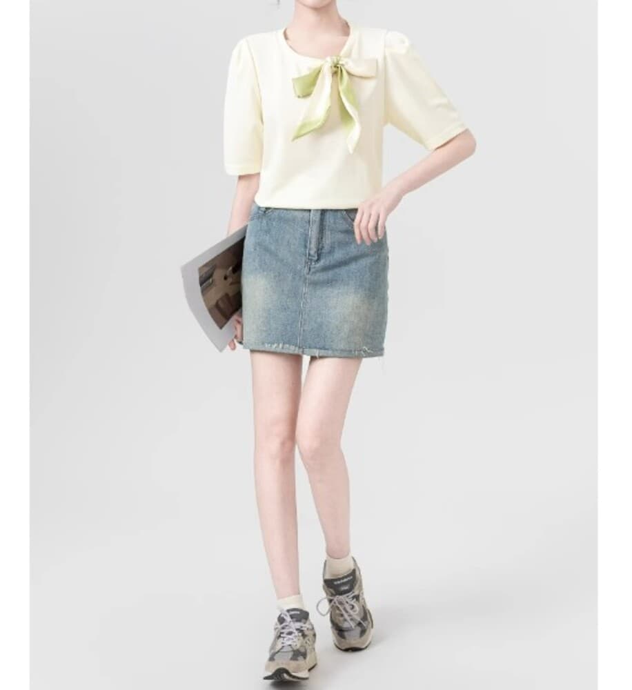 イエベ春服 リボン付き クロップドTシャツ