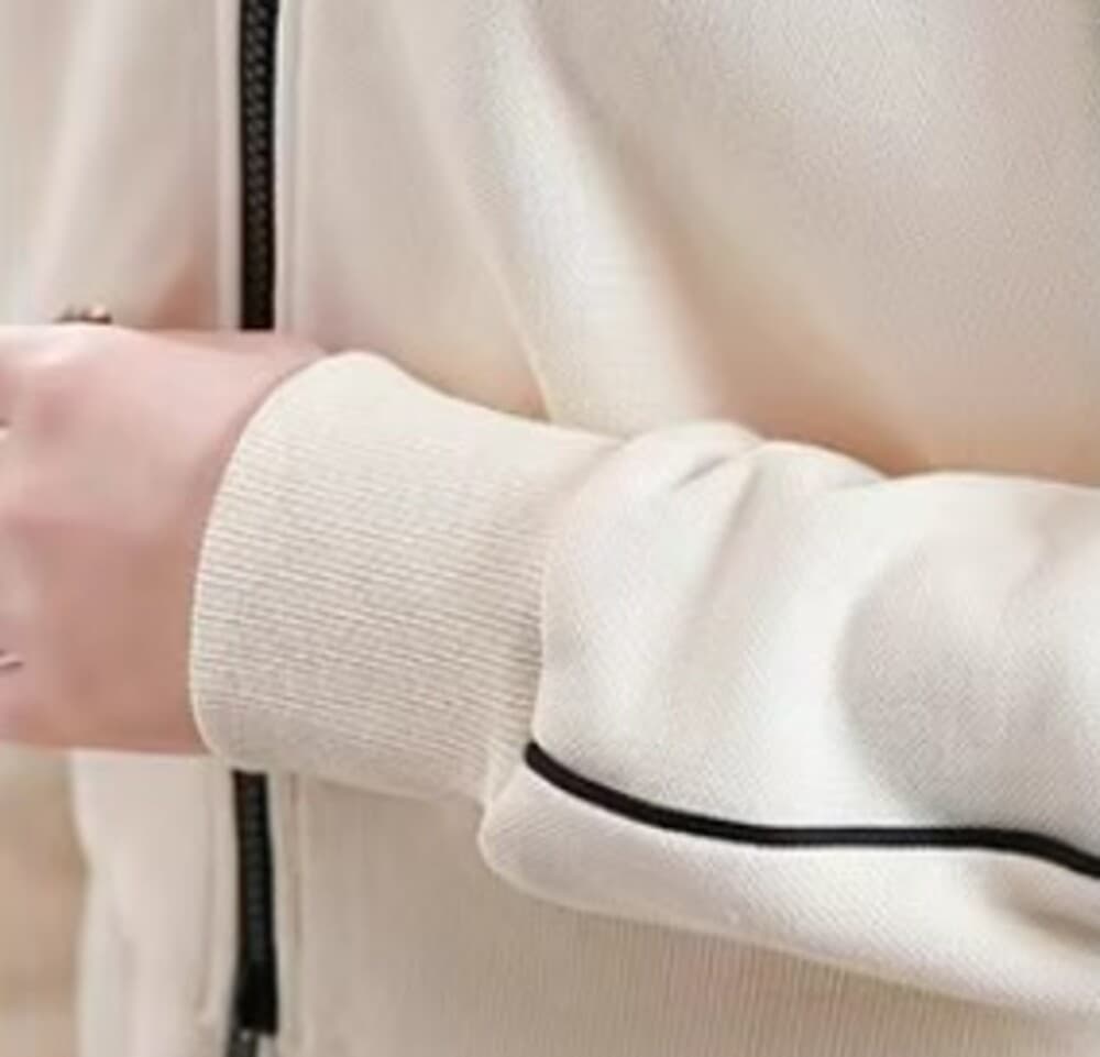イエベ春/イエベ秋服 フード付きアウター +スリットスカート