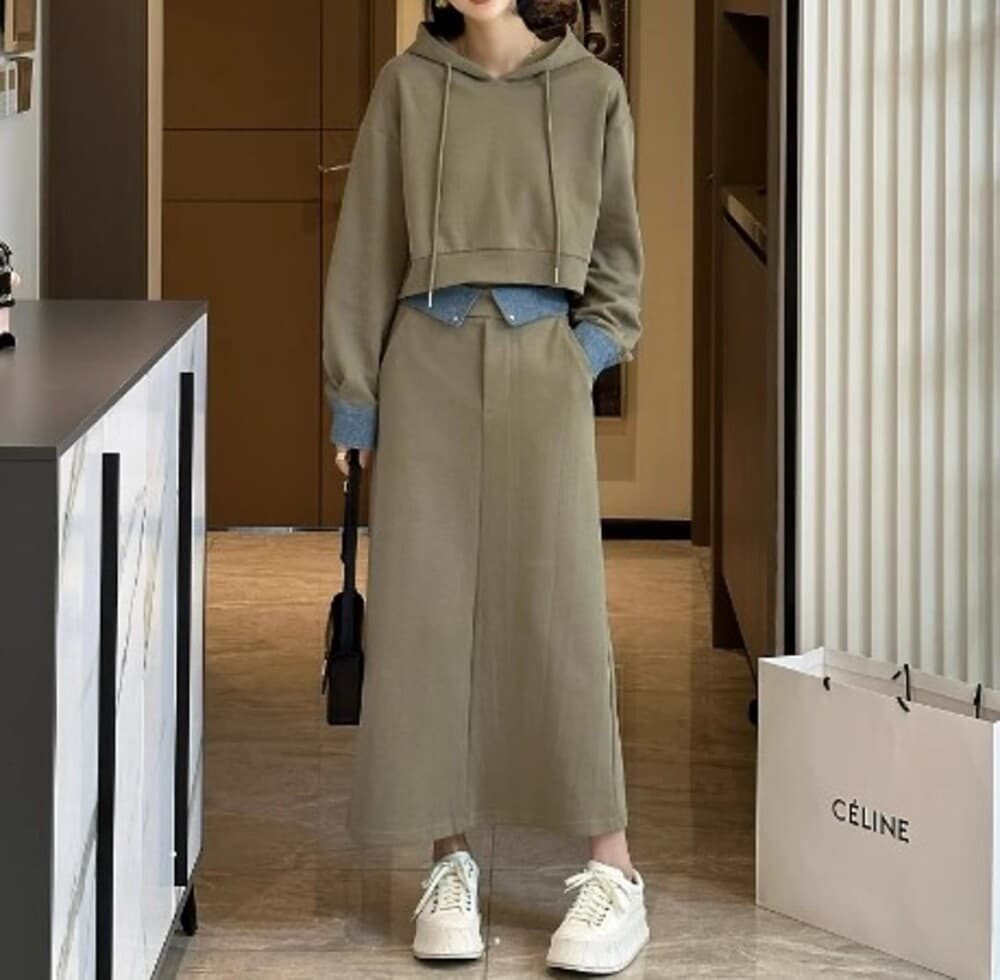 イエベ秋服 デニムレイヤードセットアップ