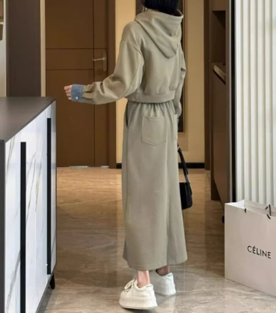 イエベ秋服 デニムレイヤードセットアップ