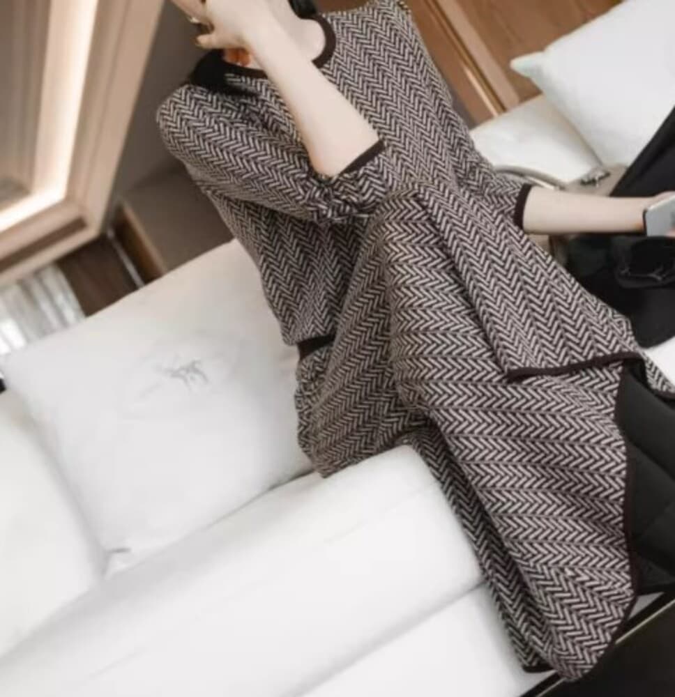 イエベ秋服 ニットトップス × スカート セットアップ