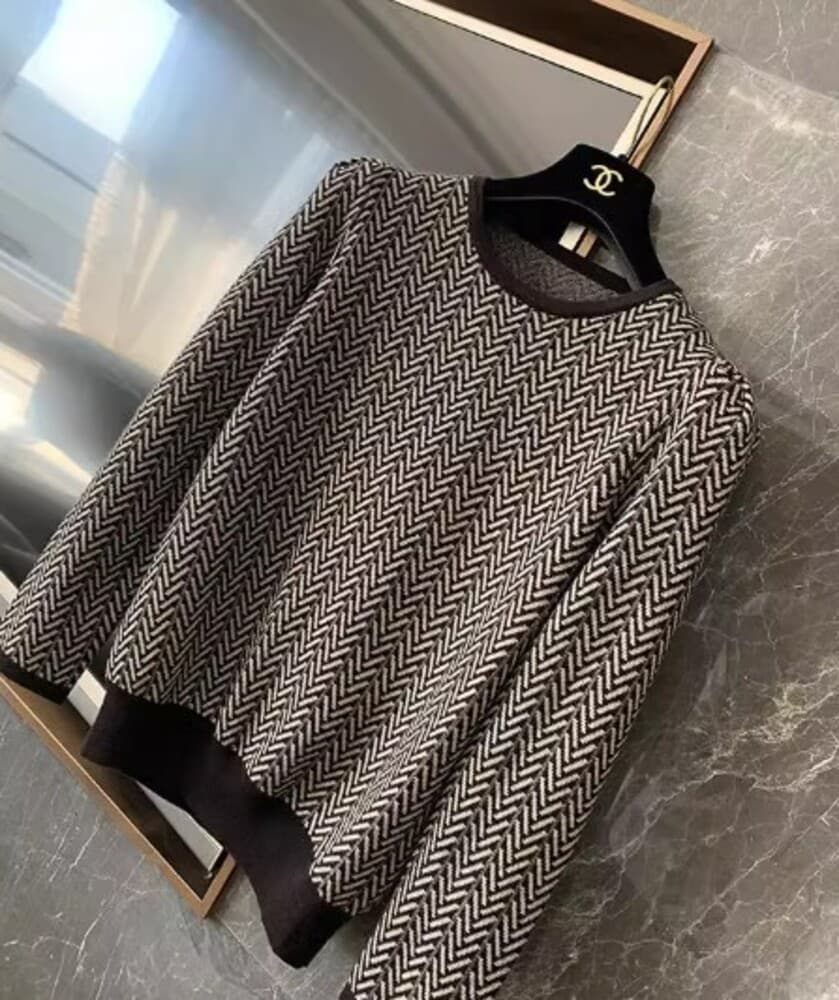 イエベ秋服 ニットトップス × スカート セットアップ