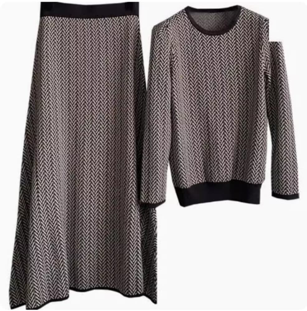 イエベ秋服 ニットトップス × スカート セットアップ