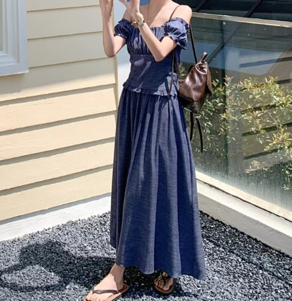 イエベ秋服 オフショルフリルワンピース