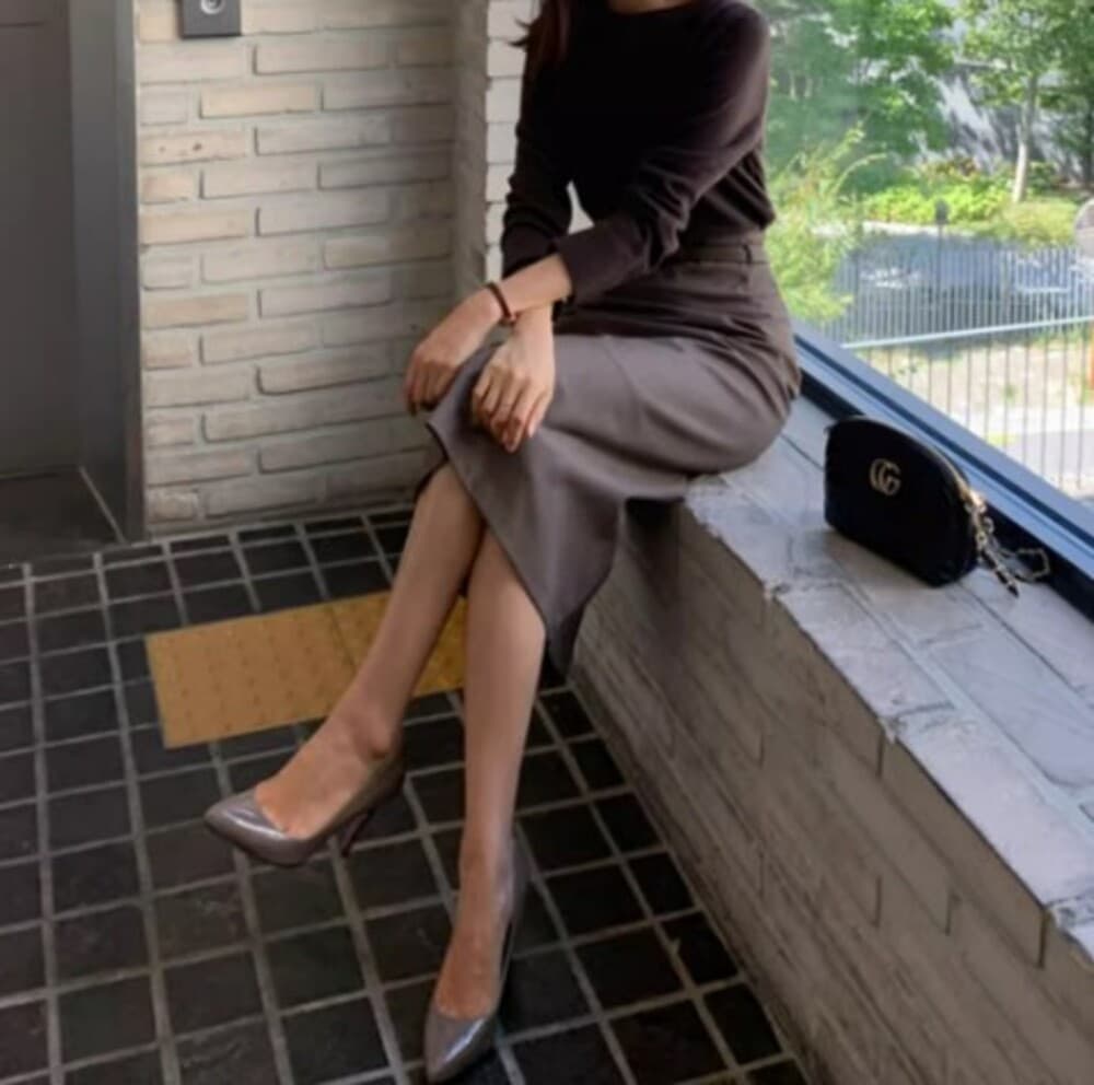 イエベ秋服 タイトミディスカート
