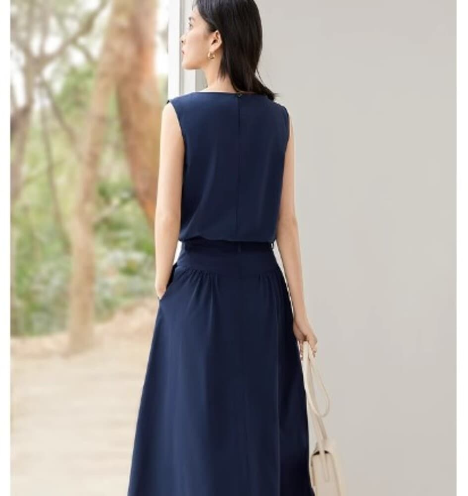 イエベ春/イエベ秋服 ノースリーブ×スカートセットアップ