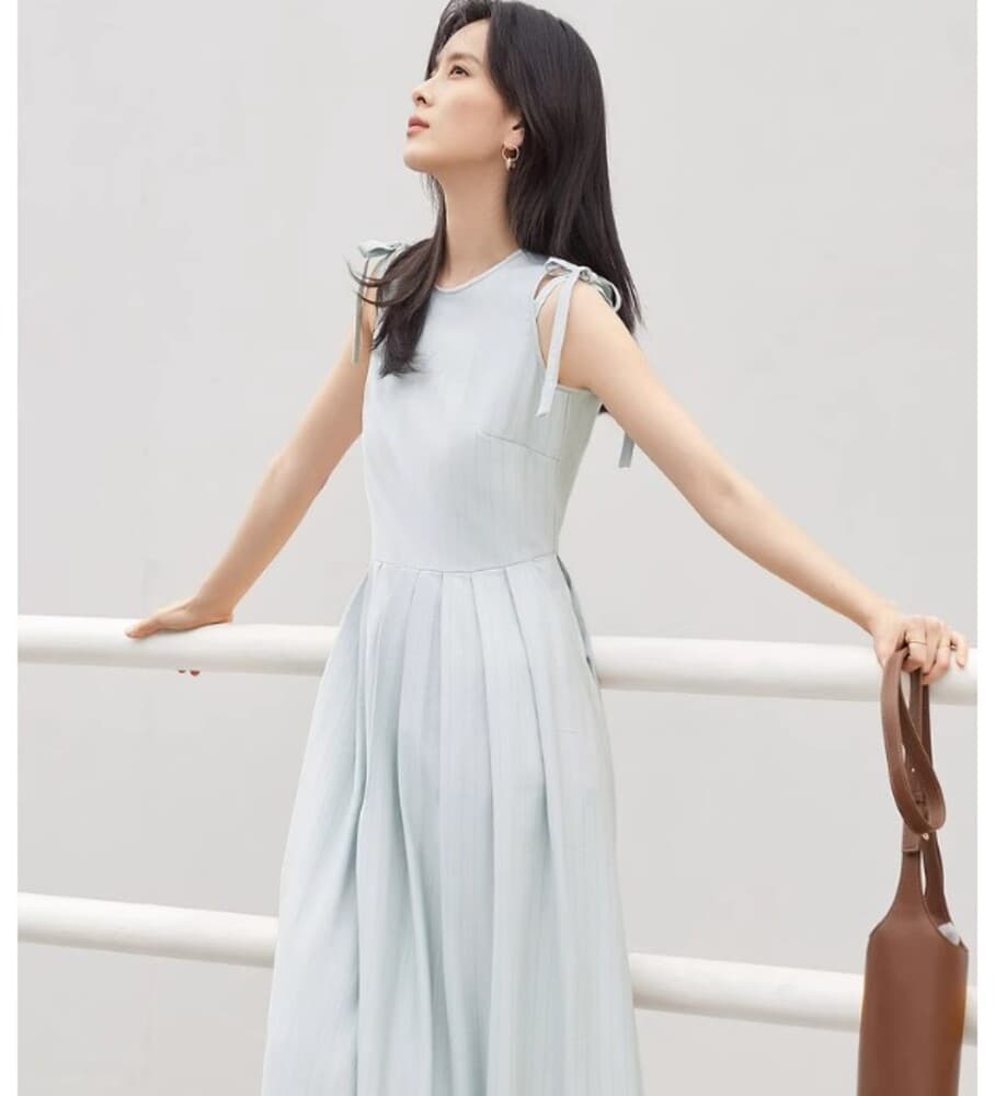 イエベ春服 ノースリーブワンピース