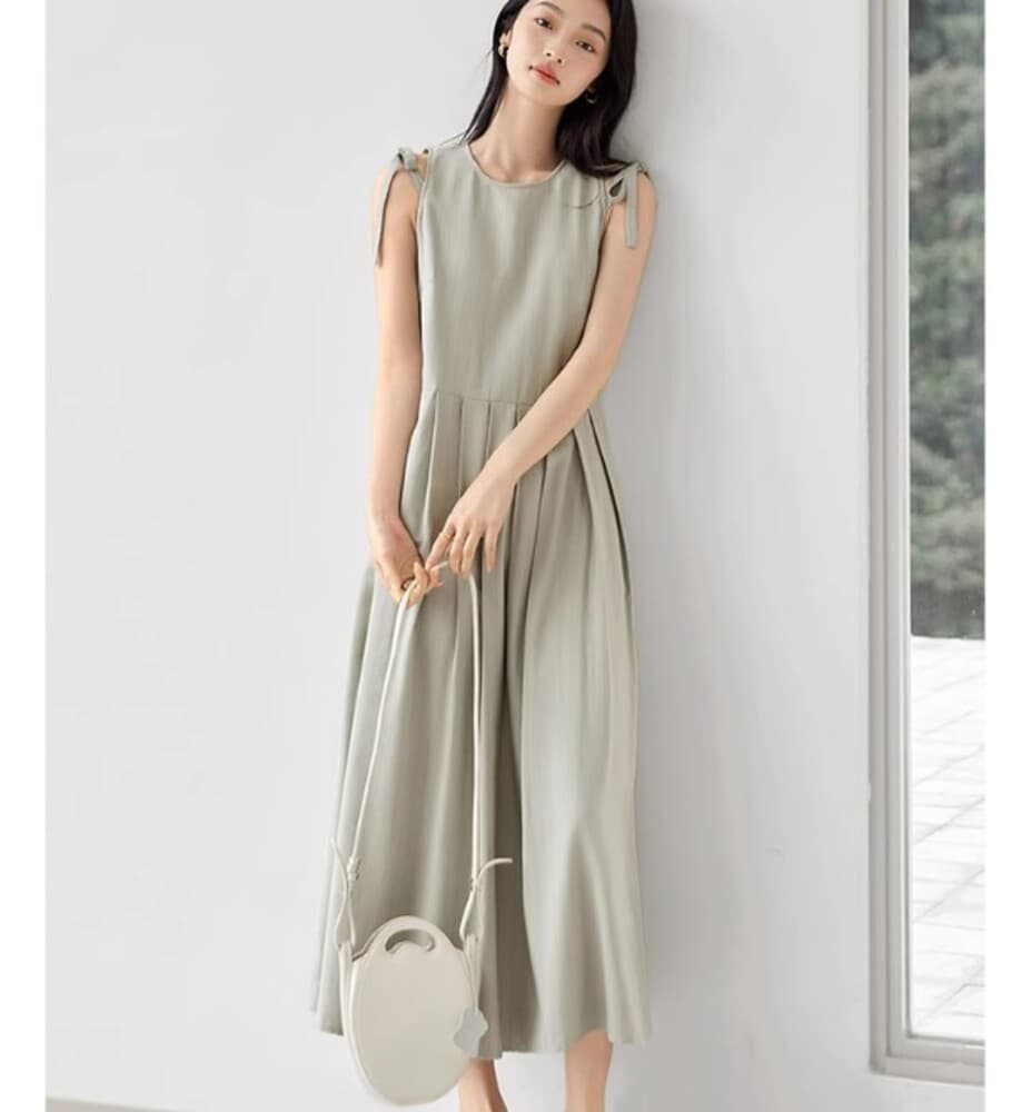 イエベ春服 ノースリーブワンピース