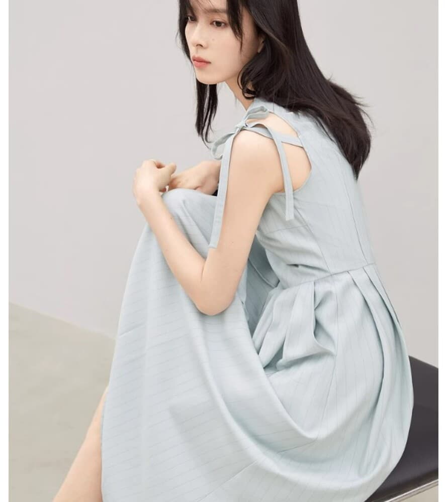 イエベ春服 ノースリーブワンピース