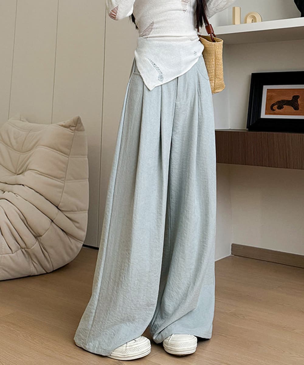 イエベ春/イエベ秋服 タック入りハイウエストワイドパンツ 美脚効果