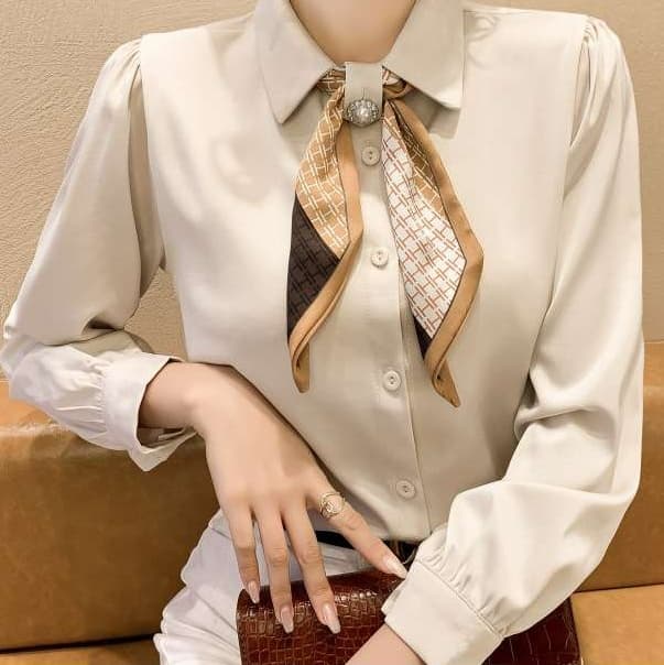 イエベ春/イエベ秋服 エレガントリボンタイ付シャツブラウス
