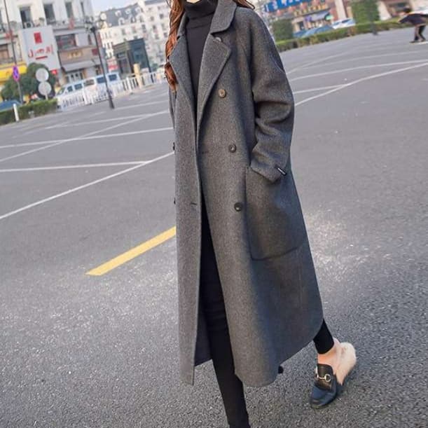 イエベ秋服 ロング丈のゆったりコート