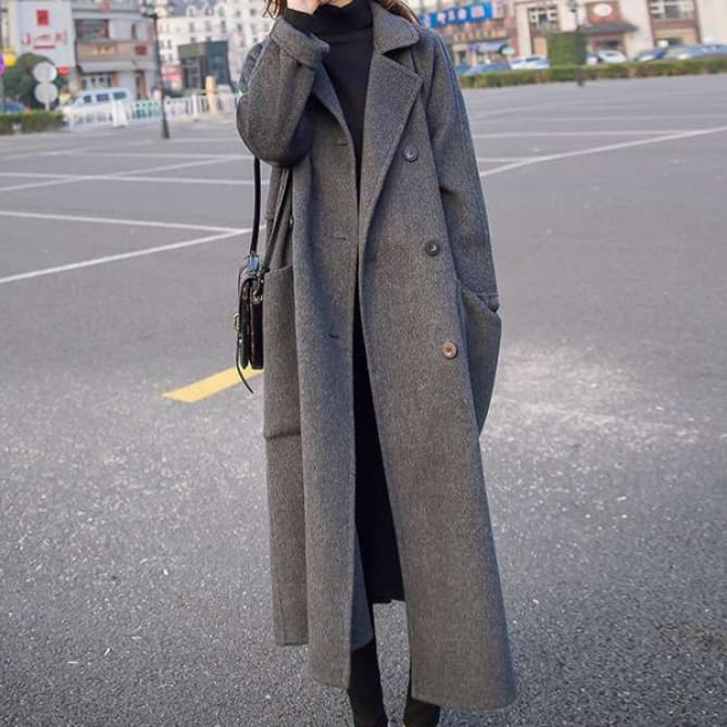 イエベ秋服 ロング丈のゆったりコート