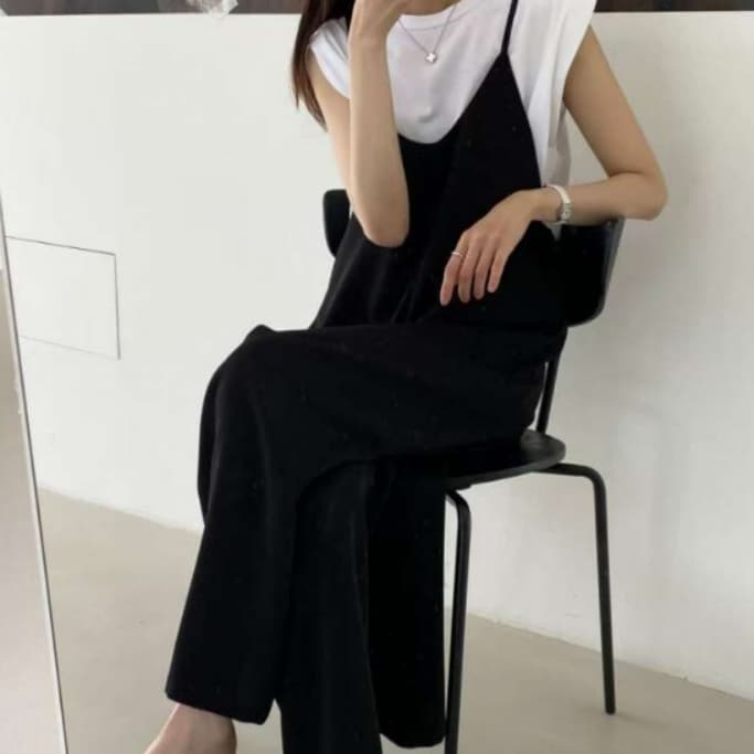 イエベ春/イエベ秋服 シンプル優雅なキャミワンピース