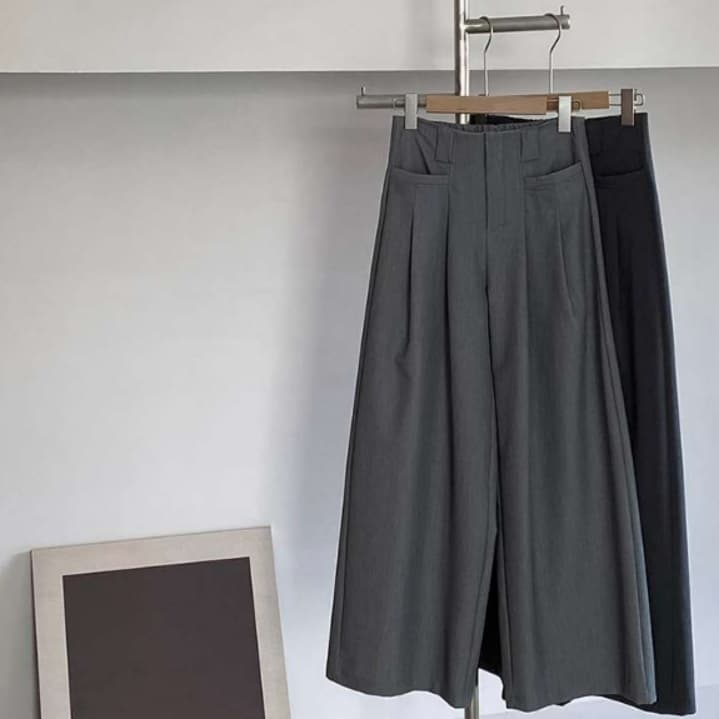 イエベ秋服 クラシカル艶めきワイドパンツ