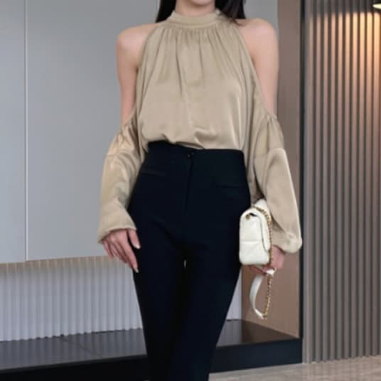 イエベ春/イエベ秋服 ぽわん袖オープンショルダーブラウス