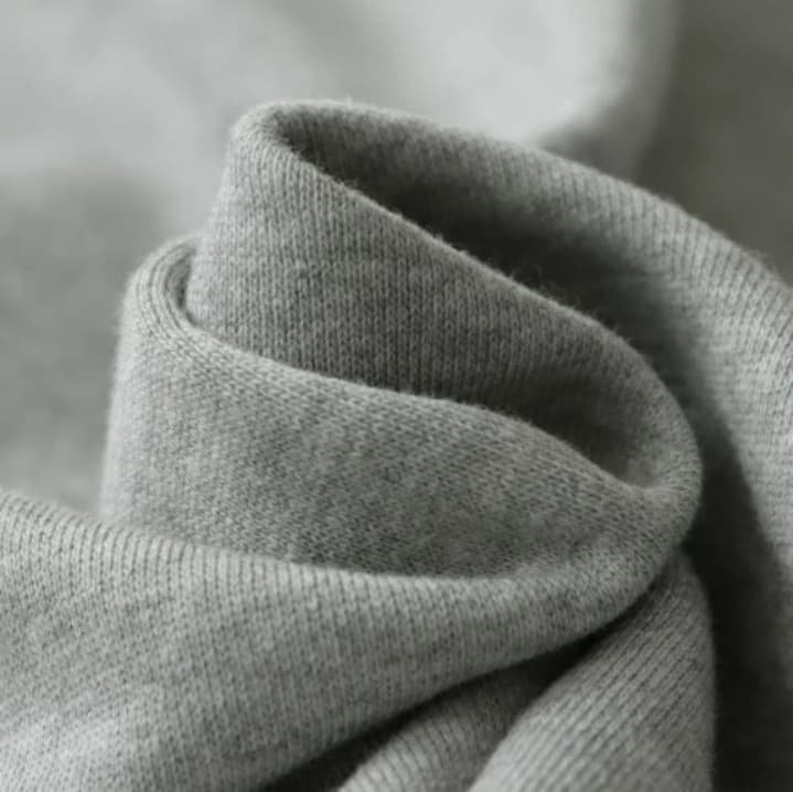イエベ春/イエベ秋服 ゆったりサイズニットワンピース