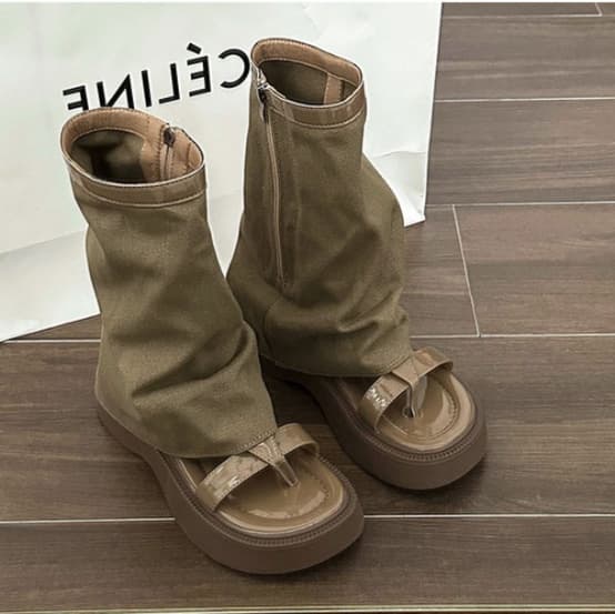 イエベ秋服 ソックスサンダルブーツ