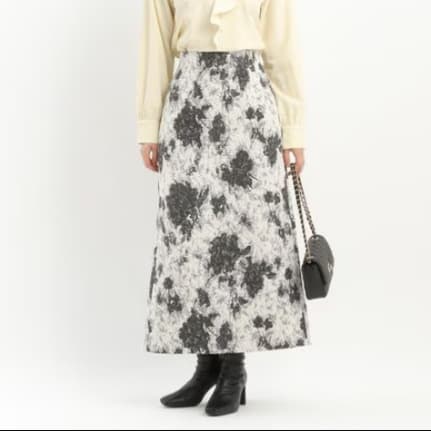 イエベ秋服 マーブル柄ロングスカート