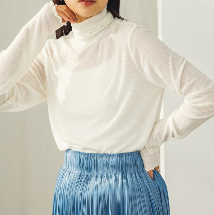 イエベ春服 薄手リブタートルネックブラウス