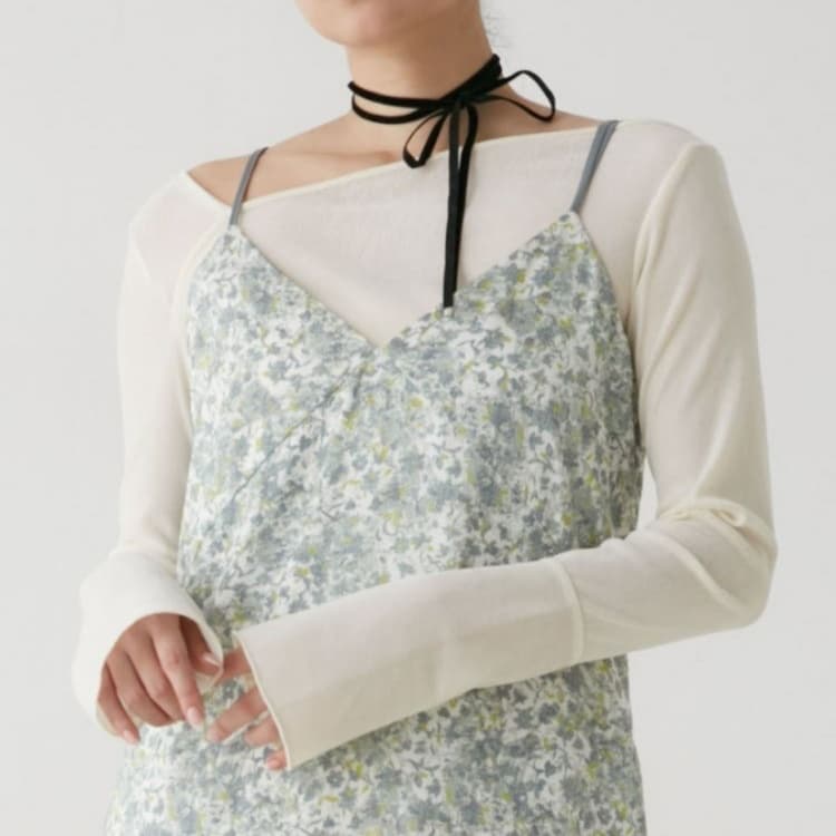 イエベ春/イエベ秋服 アシンメトリー薄手シアーブラウス