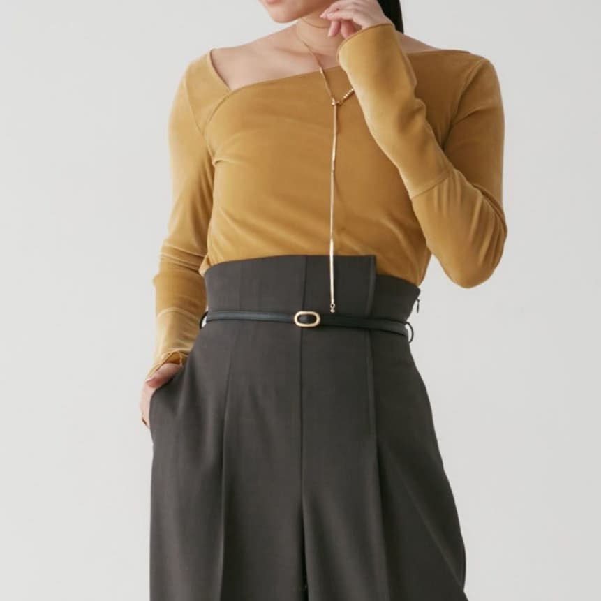 イエベ春/イエベ秋服 アシンメトリー薄手シアーブラウス