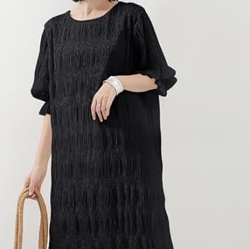イエベ春/イエベ秋服 透かし編みニットワンピース