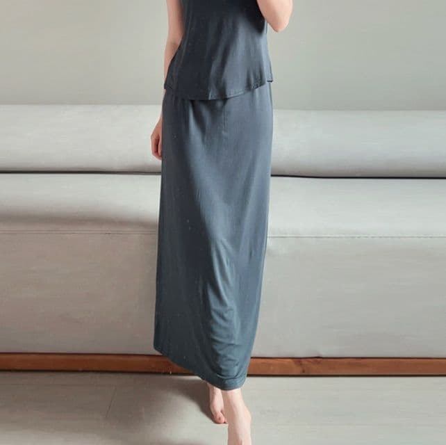 イエベ春/イエベ秋服 しなやかマキシタイトスカート