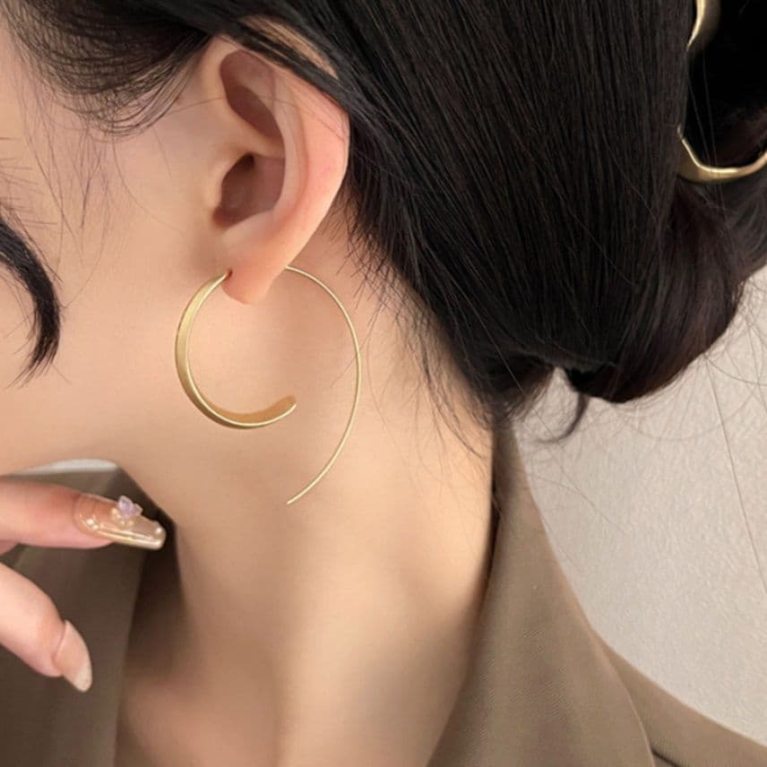 イエベ春/イエベ秋服 洗練された大ぶりフープピアス 韓国風アクセサリー