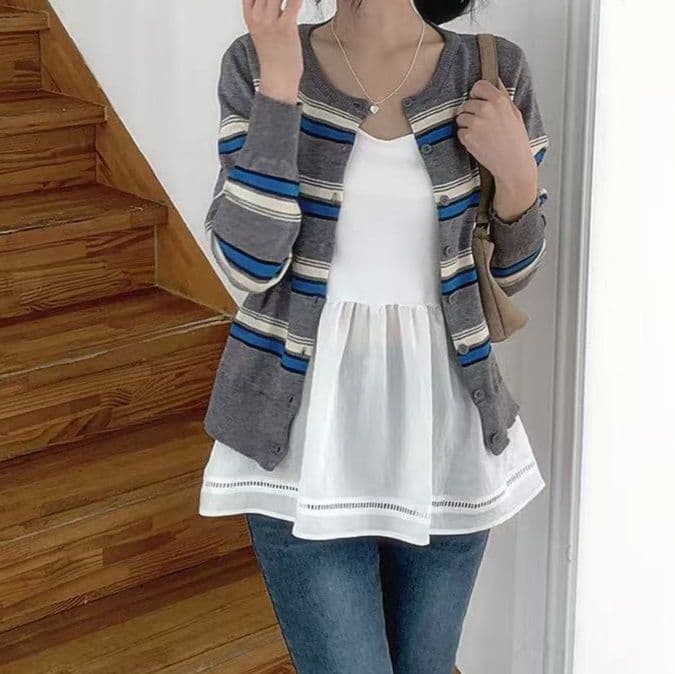 イエベ秋服 ボーダー柄ニット