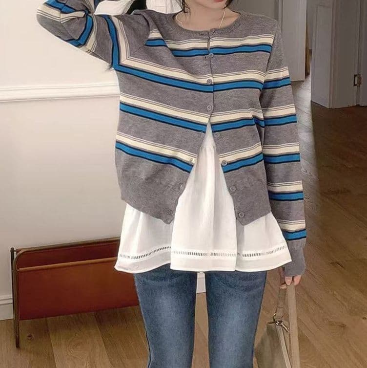 イエベ秋服 ボーダー柄ニット