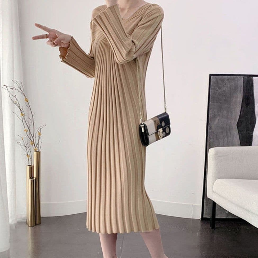 イエベ春/イエベ秋服 プリーツワンピース 長袖 膝下丈 秋冬 きれいめ