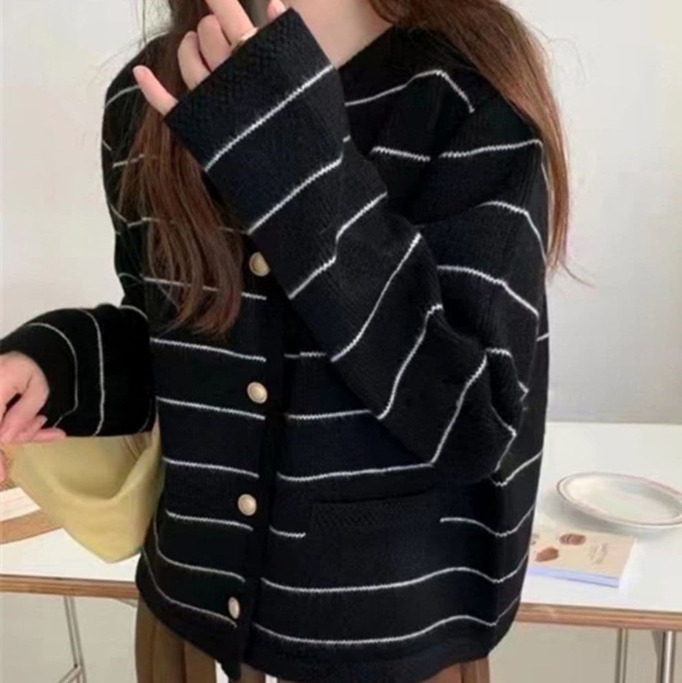 イエベ春/イエベ秋服 細ボーダー柄ニットカーディガン