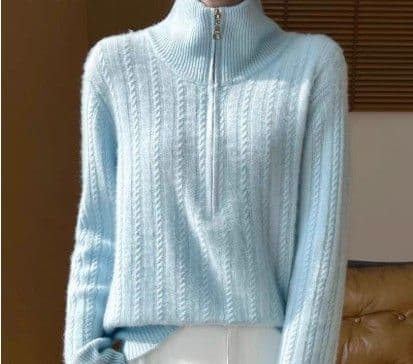 イエベ春/イエベ秋服 ケーブル編みフード付きハーフジップニット