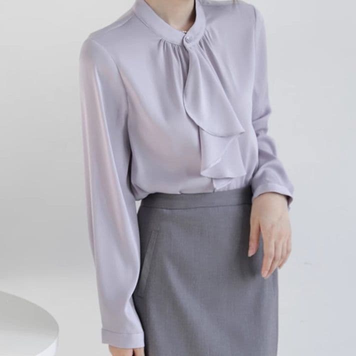 イエベ春服 上品なボウタイ付き長袖ブラウス